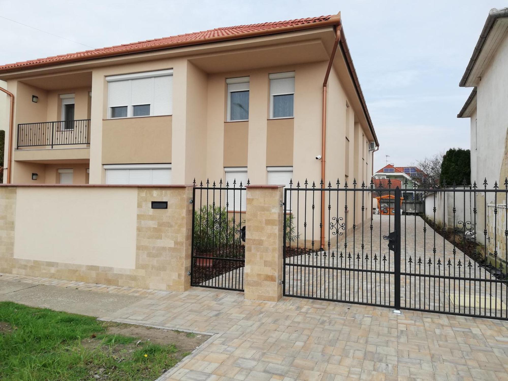 Imola Es Andrea Apartmanhaz 3 Hajdúszoboszló المظهر الخارجي الصورة