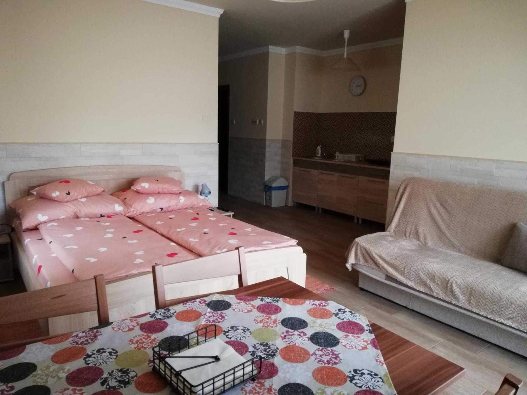 Imola Es Andrea Apartmanhaz 3 Hajdúszoboszló المظهر الخارجي الصورة
